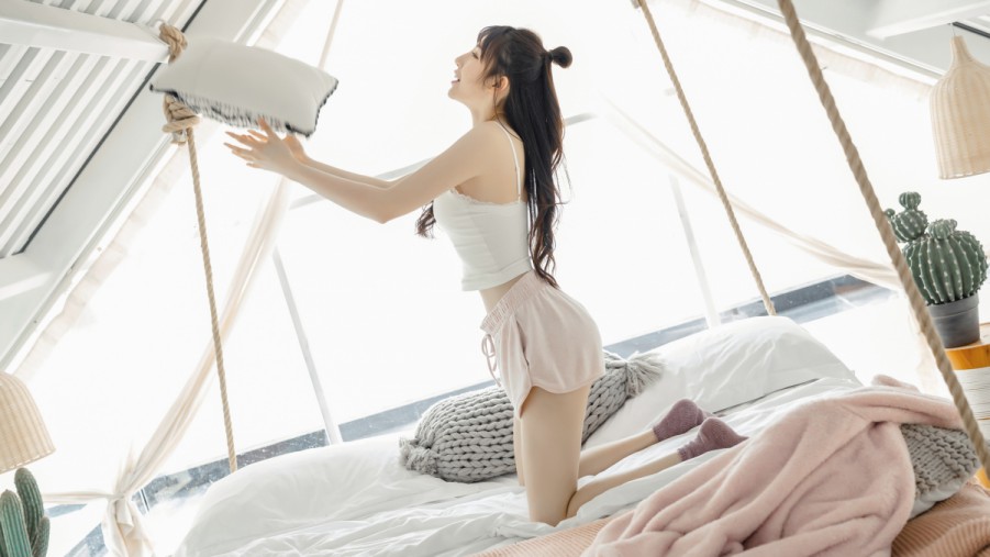 午夜人在线观看高清在线观看海报