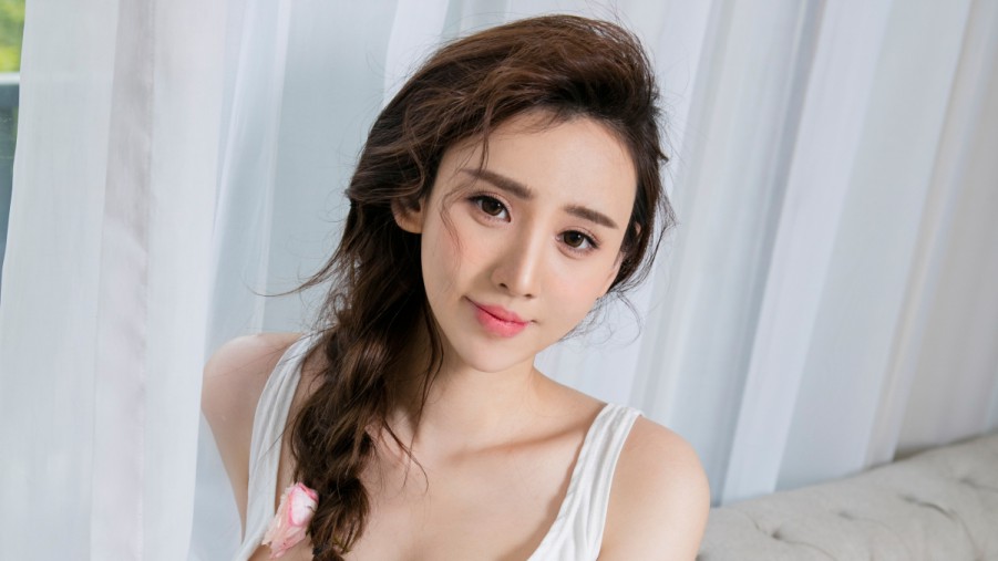 午夜人在线观看高清在线观看海报