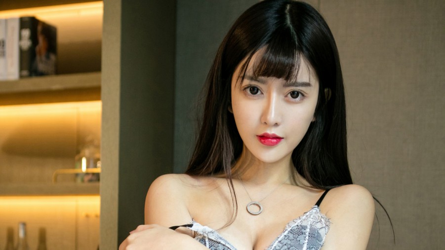 午夜人在线观看高清在线观看海报