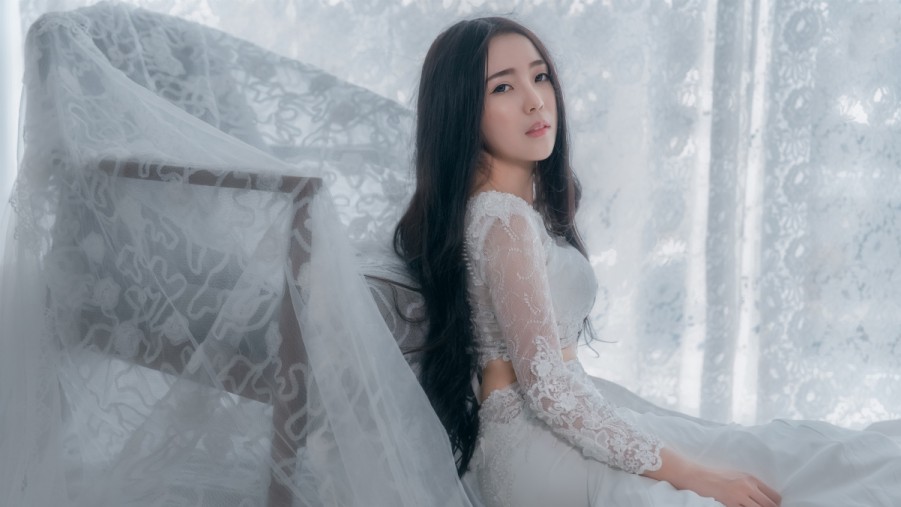 午夜人在线观看高清在线观看海报