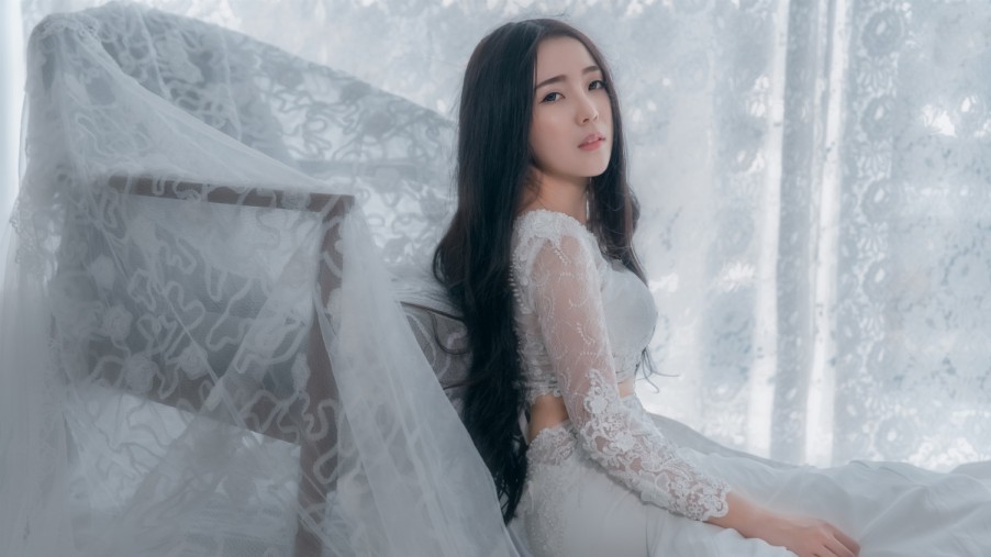 午夜人在线观看高清在线观看海报