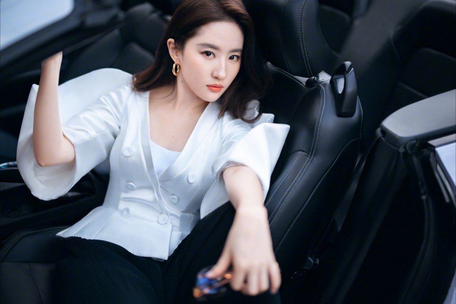 午夜人在线观看高清在线观看海报