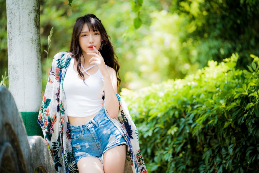 午夜人在线观看高清在线观看海报
