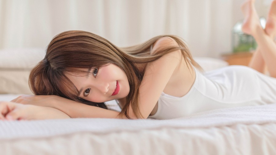 午夜人在线观看高清在线观看海报