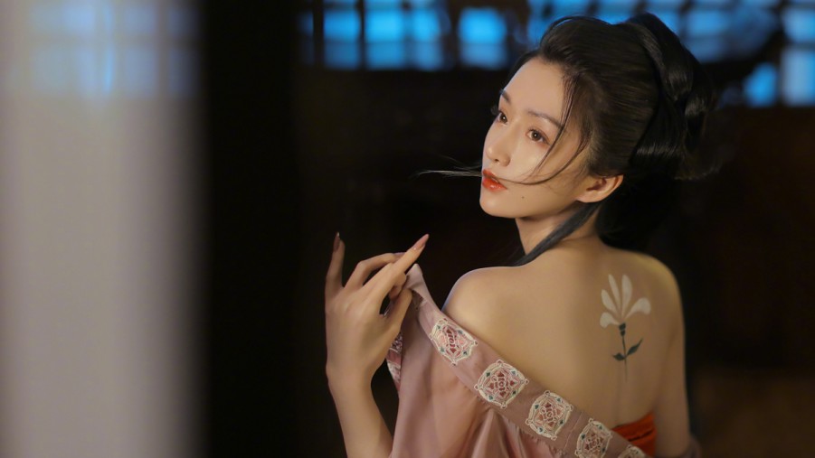 午夜人在线观看高清在线观看海报