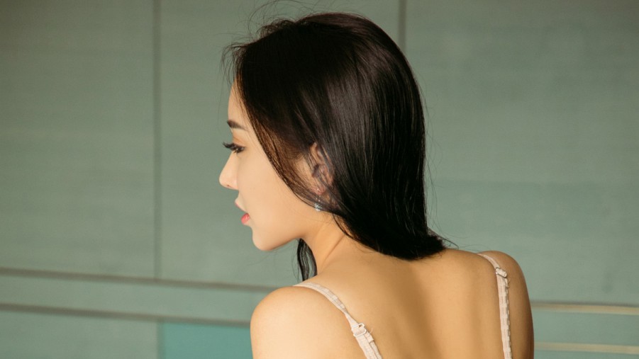 午夜人在线观看高清在线观看海报